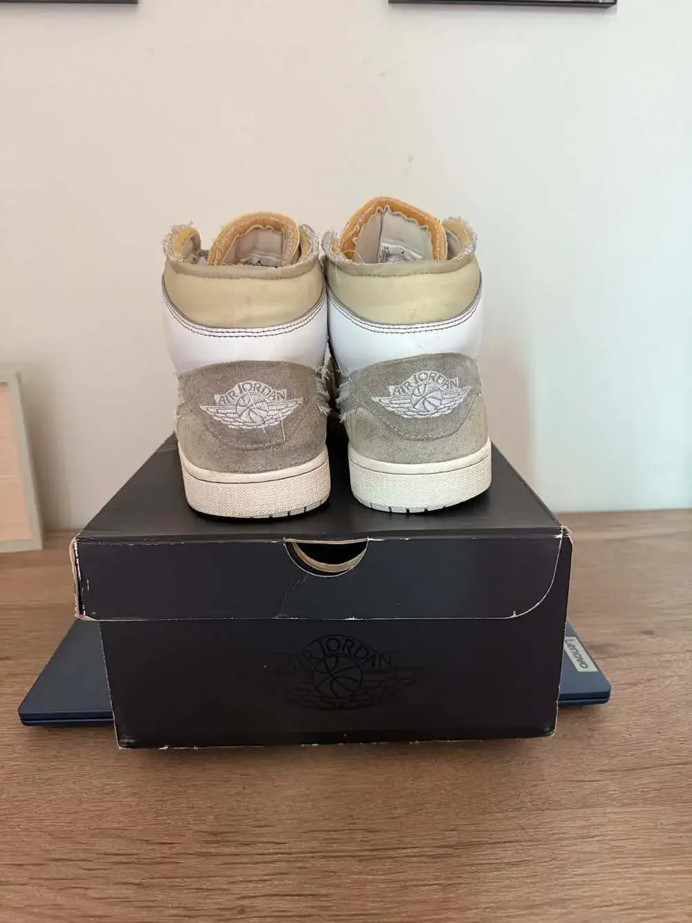 Air Jordan 1 Mid SE Craft Inside Out White Grey Phantom Men's Size 10.5